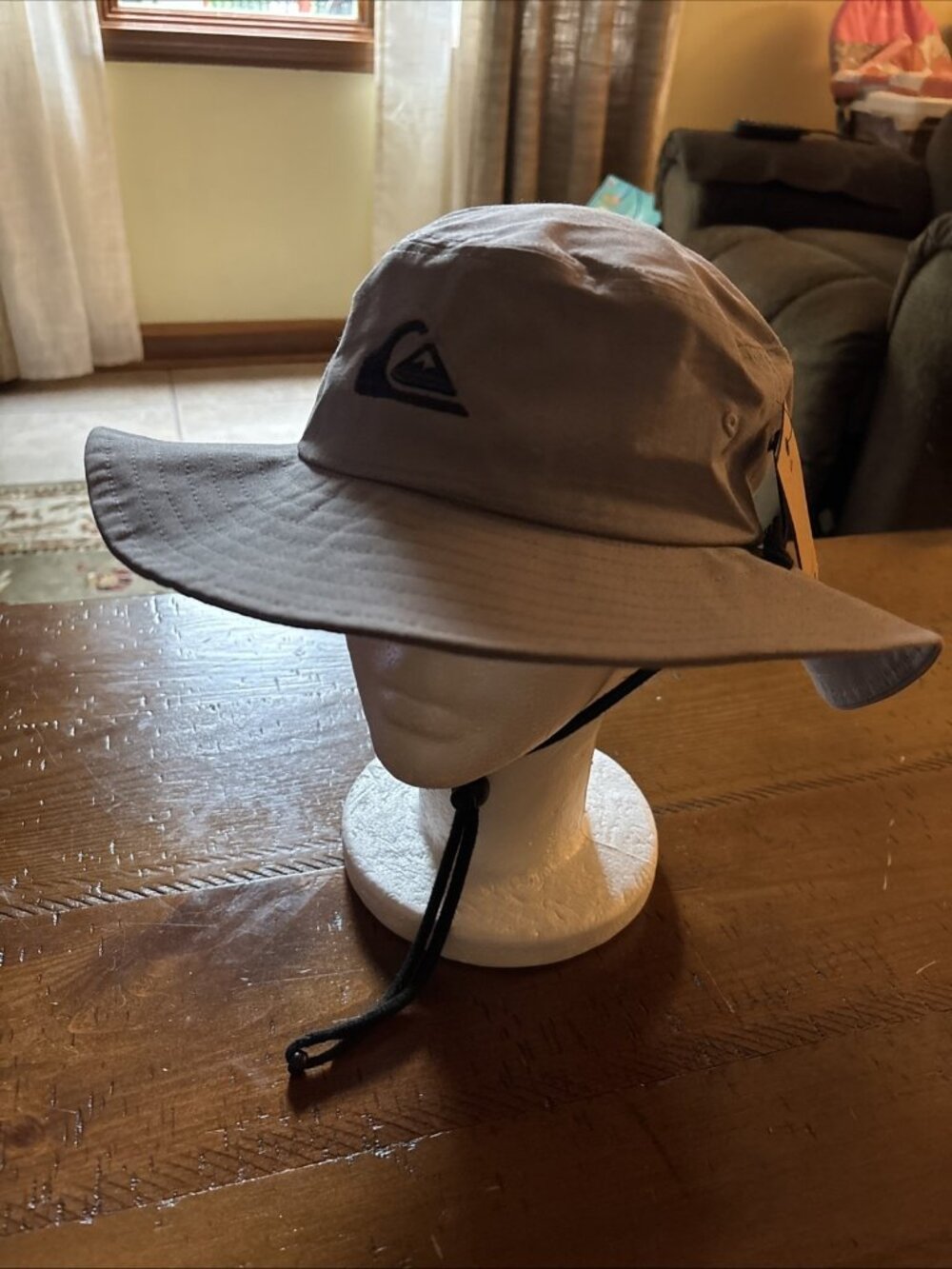 Quicksilver Light Brown Khaki Safari Hat Ladies S/M NWT